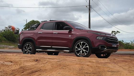 FIAT TORO 2.0 16V TURBO DIESEL VOLCANO 4WD AT9